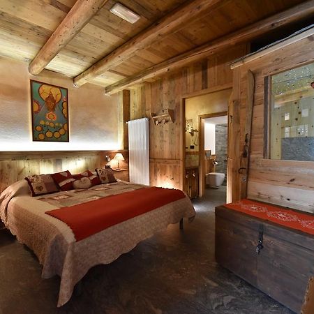 L'Ancien Paquier Chambre D'Hotes Bed and Breakfast Valtournenche Esterno foto