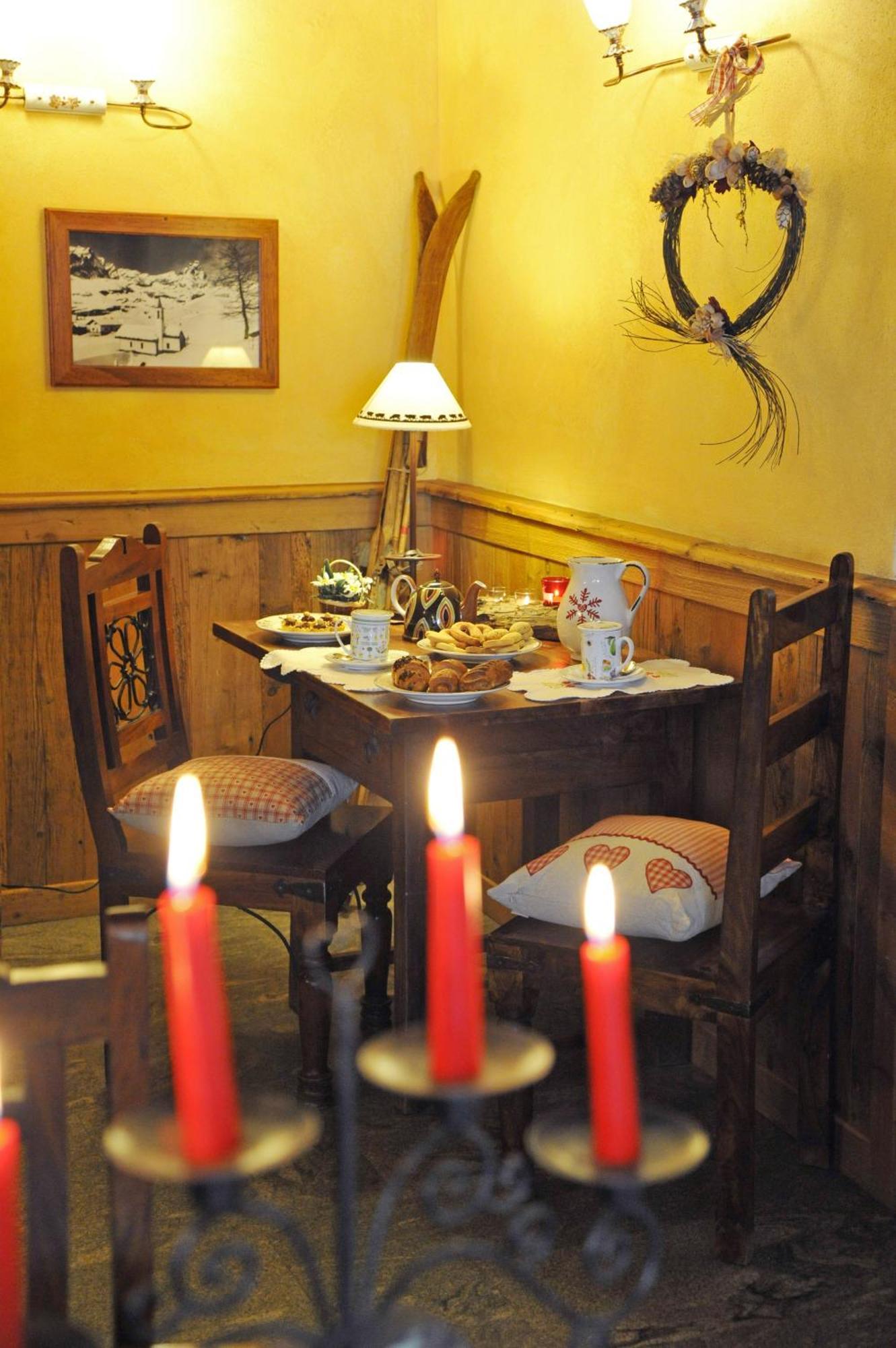 L'Ancien Paquier Chambre D'Hotes Valtournenche Esterno foto