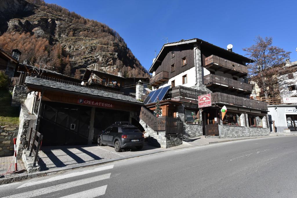 L'Ancien Paquier Chambre D'Hotes Bed and Breakfast Valtournenche Esterno foto