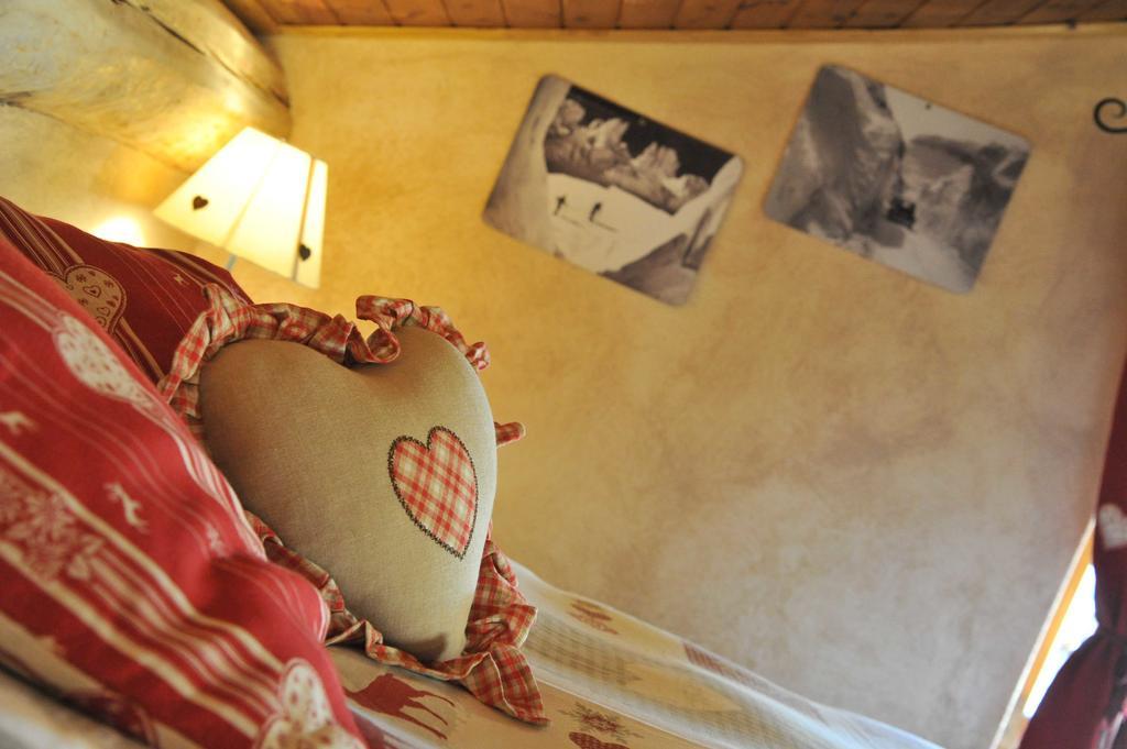 L'Ancien Paquier Chambre D'Hotes Valtournenche Esterno foto