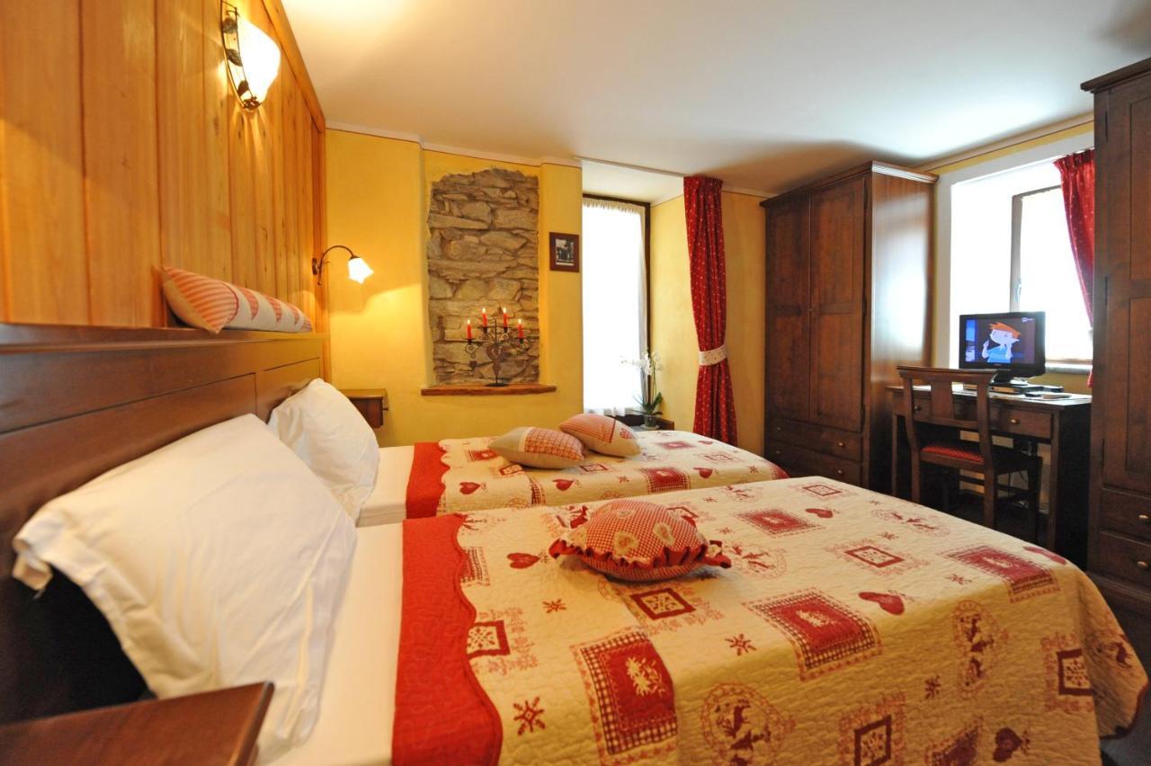 L'Ancien Paquier Chambre D'Hotes Valtournenche Esterno foto